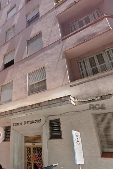 Foto 1 de Apartamento com 3 Quartos à venda, 81m² em Centro Histórico, Porto Alegre