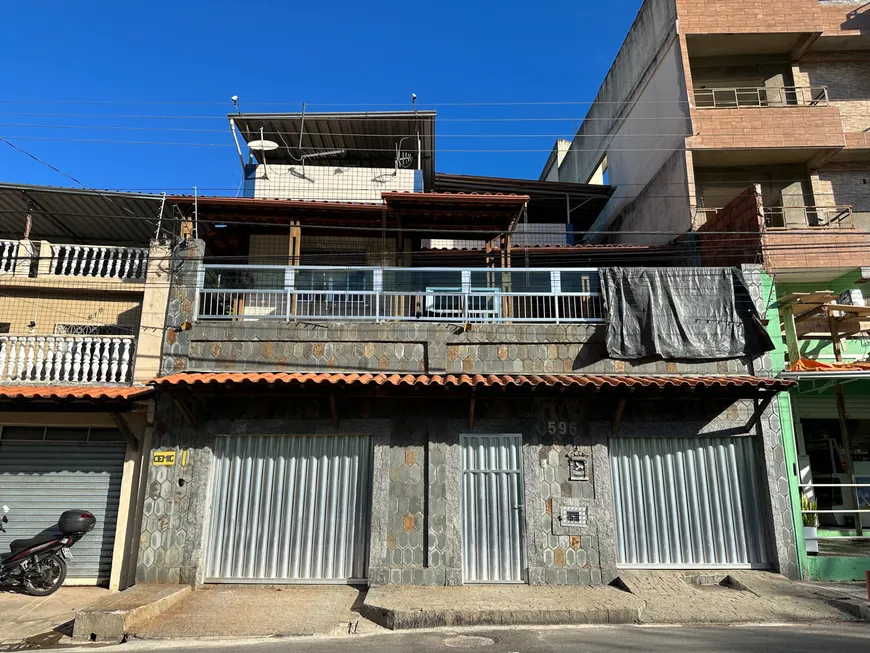 Foto 1 de Casa com 2 Quartos à venda, 262m² em Cruzeiro do Sul, Juiz de Fora