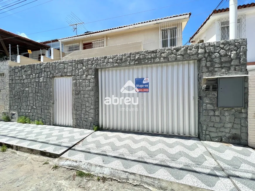 Foto 1 de Casa com 3 Quartos para alugar, 85m² em Lagoa Nova, Natal