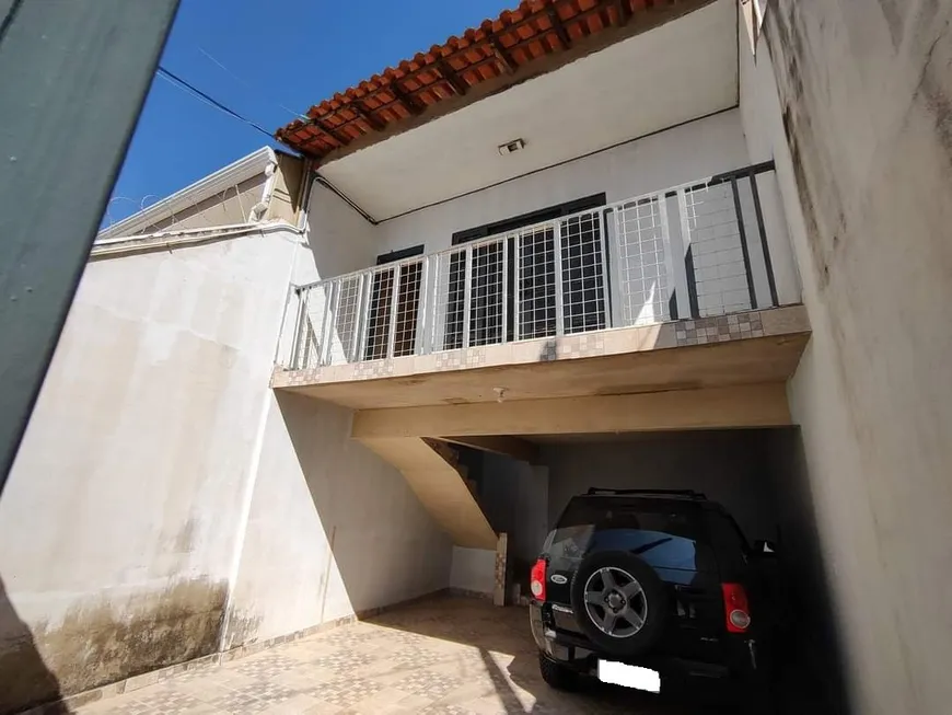 Foto 1 de Casa com 2 Quartos à venda, 135m² em Jardim Gutierres, Sorocaba