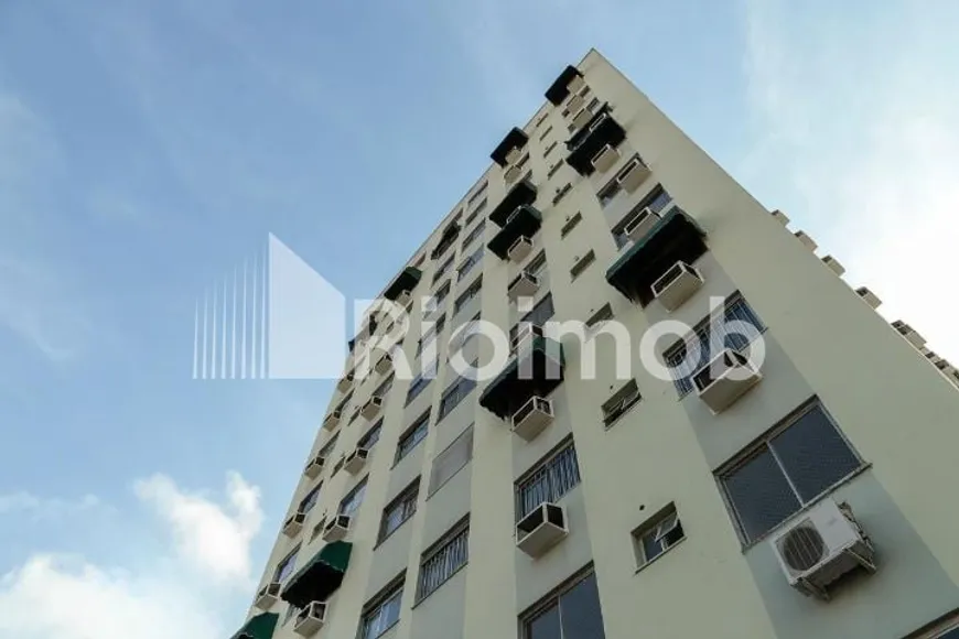 Foto 1 de Apartamento com 2 Quartos à venda, 59m² em Cascadura, Rio de Janeiro