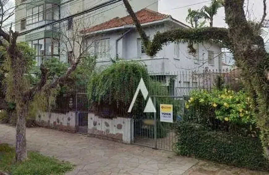 Foto 1 de Sobrado com 3 Quartos à venda, 210m² em Menino Deus, Porto Alegre