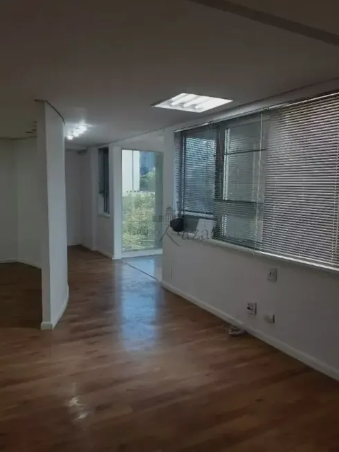 Foto 1 de Ponto Comercial para venda ou aluguel, 204m² em Brooklin, São Paulo