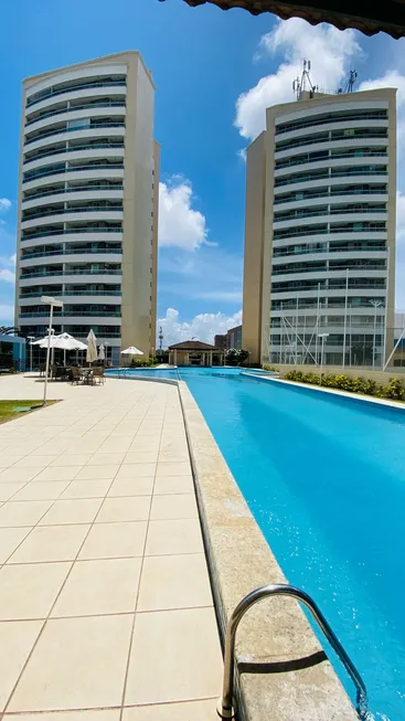 Foto 1 de Apartamento com 2 Quartos à venda, 81m² em Guararapes, Fortaleza