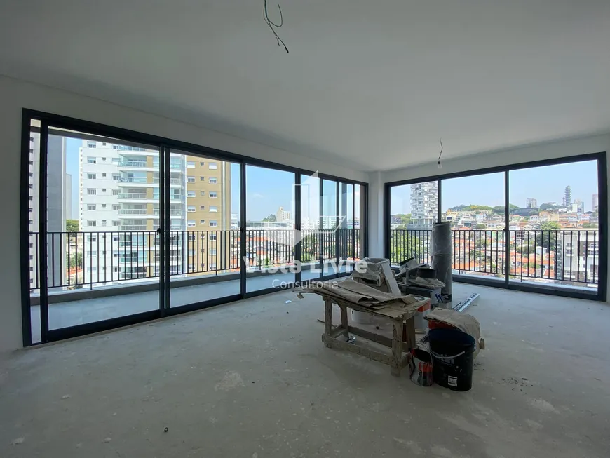 Foto 1 de Apartamento com 3 Quartos à venda, 254m² em Vila Ipojuca, São Paulo