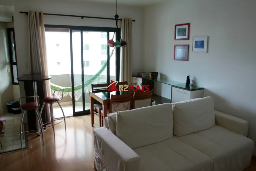 Foto 1 de Flat com 1 Quarto para alugar, 54m² em Moema, São Paulo