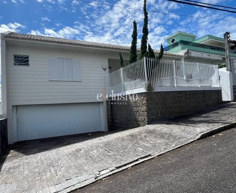 Foto 1 de Casa com 3 Quartos à venda, 310m² em Itaguaçu, Florianópolis