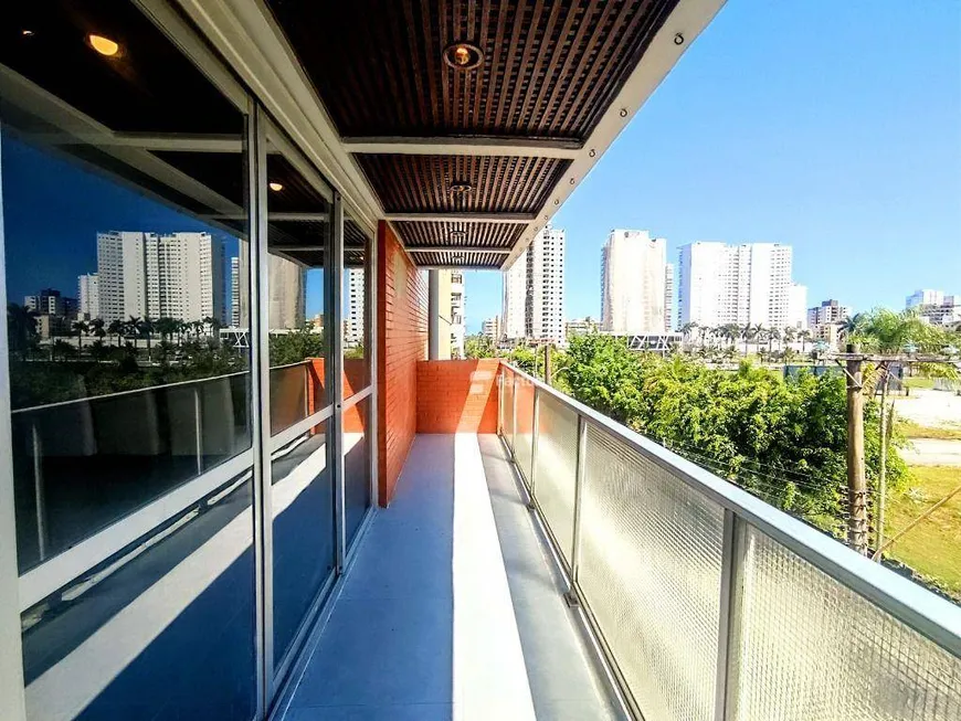 Foto 1 de Apartamento com 4 Quartos à venda, 130m² em Enseada, Guarujá