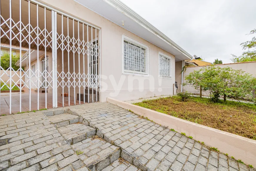 Foto 1 de Casa com 4 Quartos para alugar, 143m² em Bacacheri, Curitiba