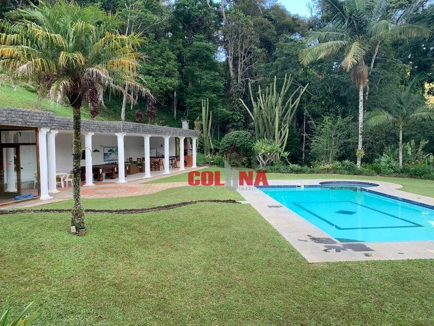 Foto 1 de Fazenda/Sítio com 4 Quartos à venda, 401m² em Itaipava, Petrópolis