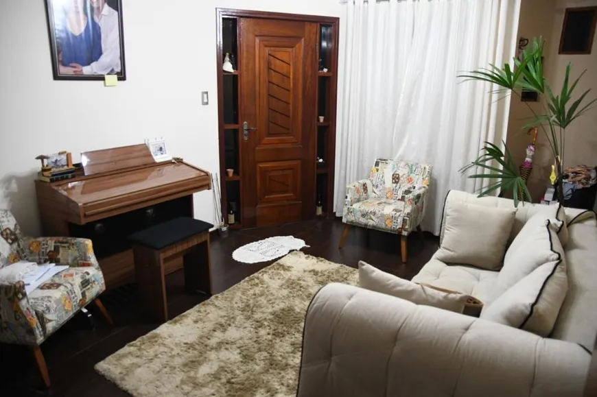 Foto 1 de Casa com 2 Quartos à venda, 175m² em Jardim Santa Catarina, Sorocaba