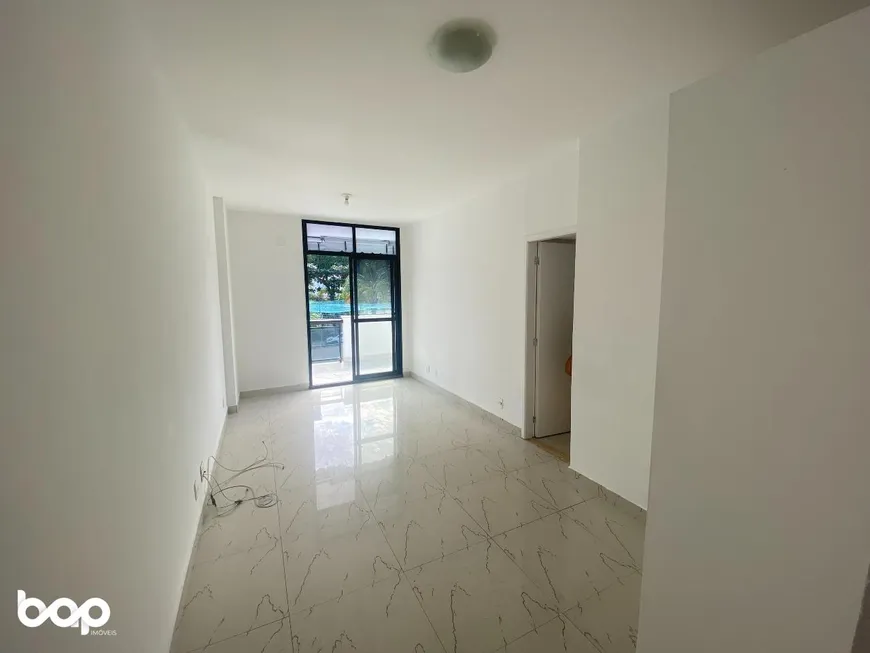 Foto 1 de Apartamento com 3 Quartos à venda, 75m² em Recreio Dos Bandeirantes, Rio de Janeiro
