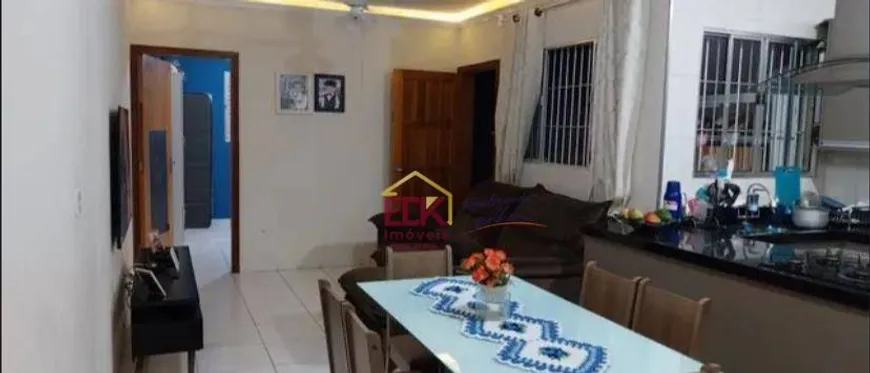 Foto 1 de Casa com 2 Quartos à venda, 110m² em Cidade Salvador, Jacareí