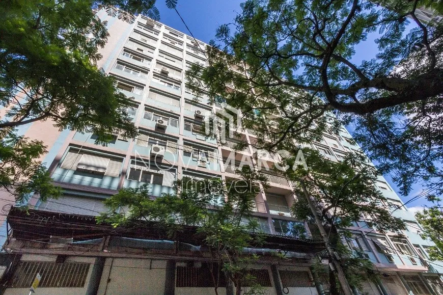 Foto 1 de Apartamento com 4 Quartos à venda, 183m² em Independência, Porto Alegre