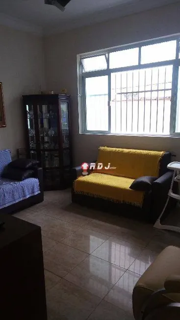 Foto 1 de Casa com 3 Quartos à venda, 184m² em Embaré, Santos