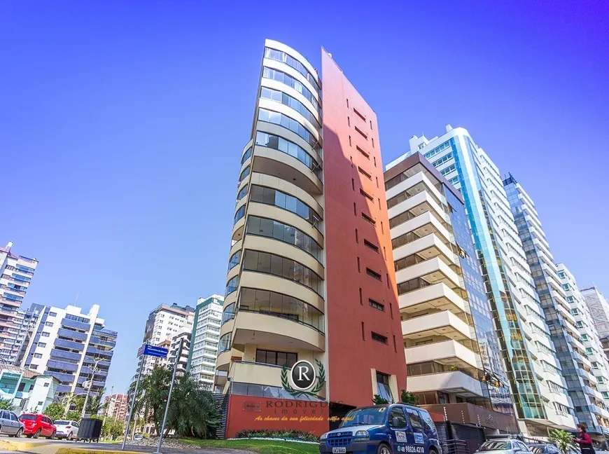 Foto 1 de Apartamento com 3 Quartos à venda, 114m² em Praia Grande, Torres