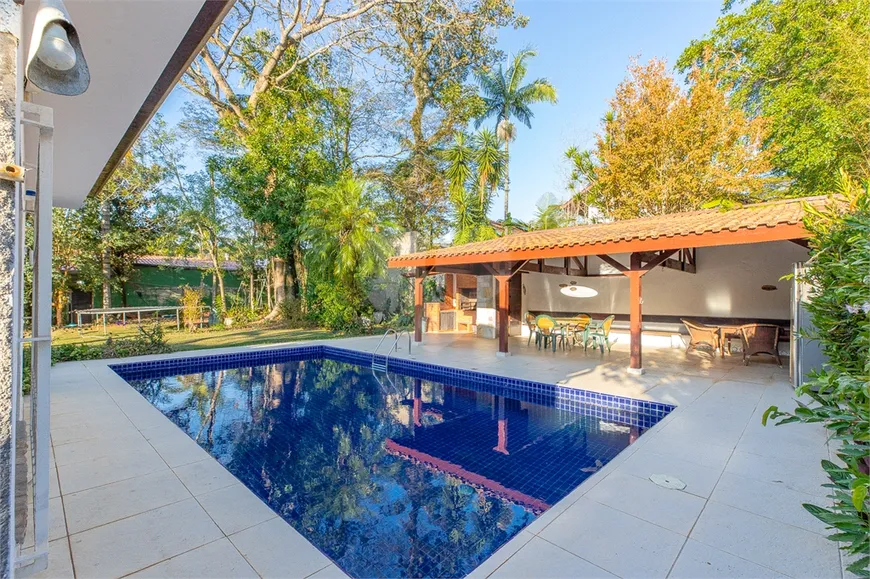 Foto 1 de Casa com 5 Quartos à venda, 371m² em Jardim Marajoara, São Paulo