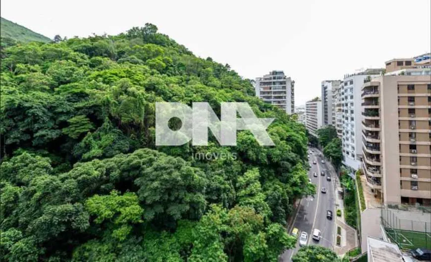 Foto 1 de Apartamento com 2 Quartos à venda, 115m² em Copacabana, Rio de Janeiro