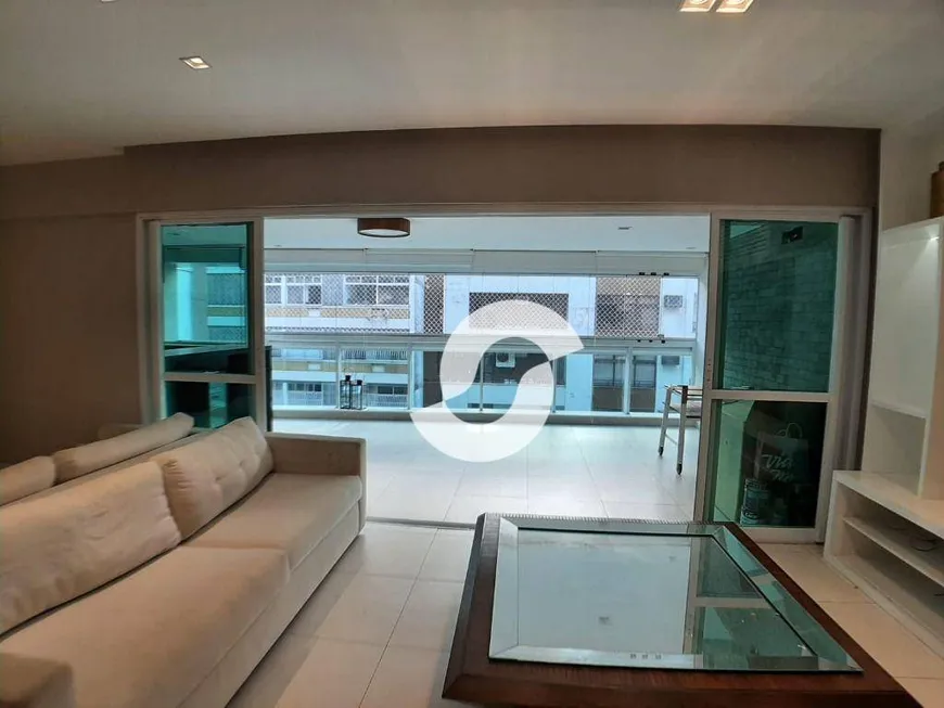 Foto 1 de Apartamento com 4 Quartos à venda, 210m² em Icaraí, Niterói