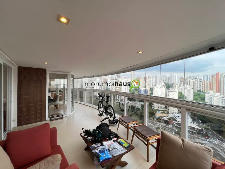 Foto 1 de Apartamento com 4 Quartos à venda, 244m² em Vila Suzana, São Paulo