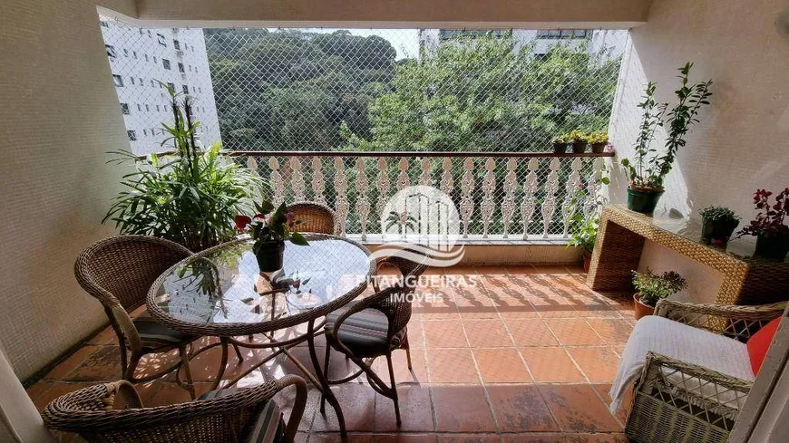 Foto 1 de Apartamento com 3 Quartos à venda, 146m² em Pitangueiras, Guarujá