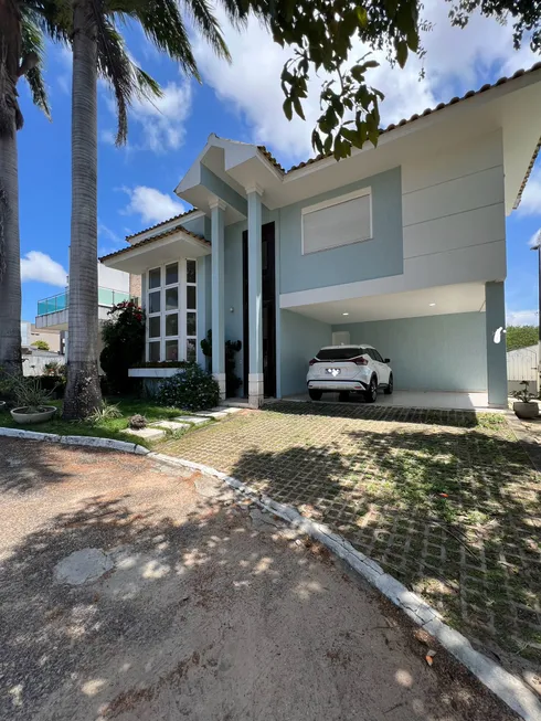 Foto 1 de Casa de Condomínio com 4 Quartos para alugar, 392m² em Candelária, Natal