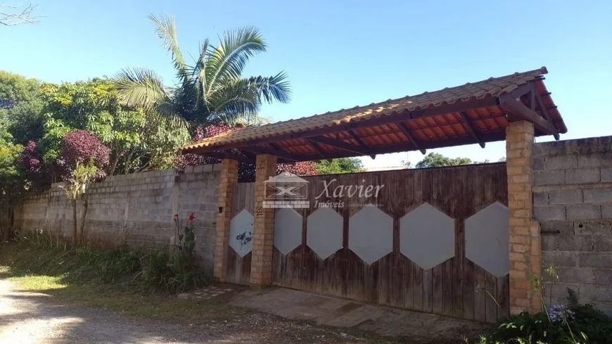 Foto 1 de Fazenda/Sítio com 3 Quartos à venda, 210m² em Bairro do Carmo, São Roque