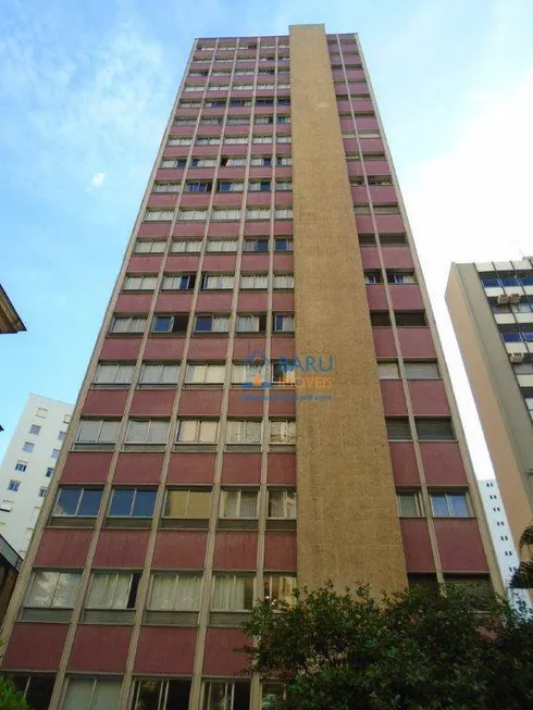 Foto 1 de Apartamento com 3 Quartos para alugar, 235m² em Higienópolis, São Paulo
