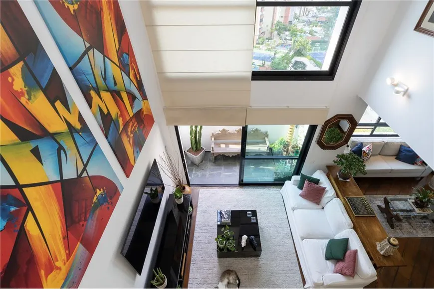 Foto 1 de Apartamento com 3 Quartos à venda, 184m² em Vila Suzana, São Paulo