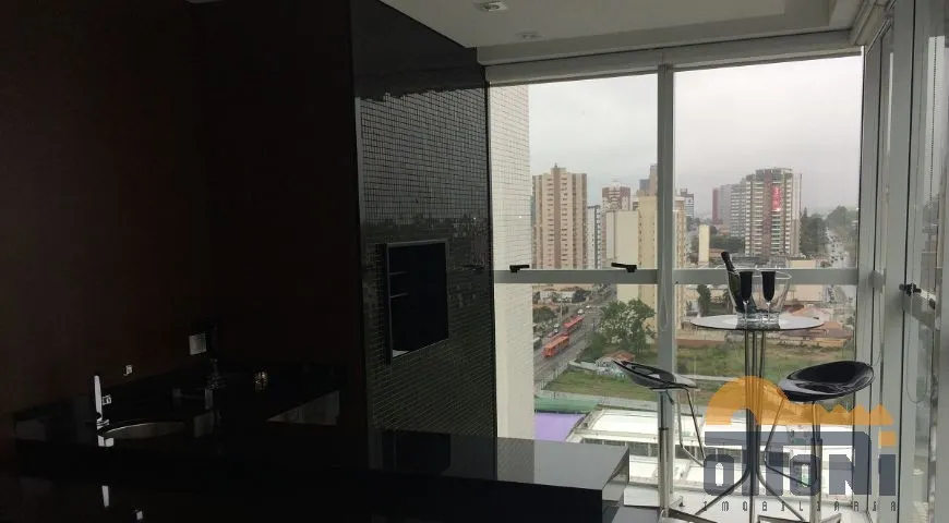Foto 1 de Apartamento com 3 Quartos à venda, 176m² em Cabral, Curitiba