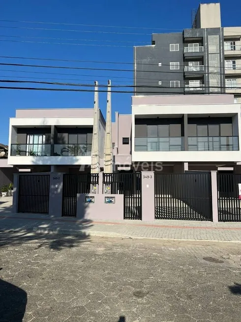 Foto 1 de Sobrado com 3 Quartos à venda, 97m² em Santo Antônio, Joinville