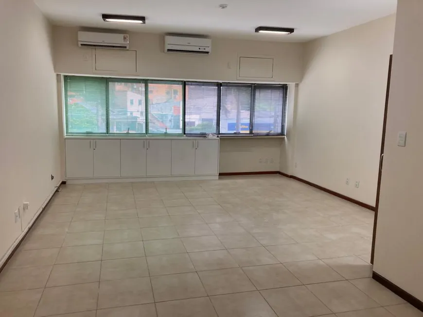 Foto 1 de Sala Comercial para alugar, 45m² em Ondina, Salvador