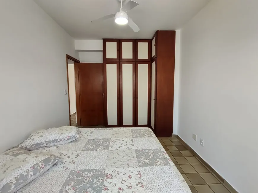 Foto 1 de Apartamento com 2 Quartos à venda, 65m² em Jardim Las Palmas, Guarujá