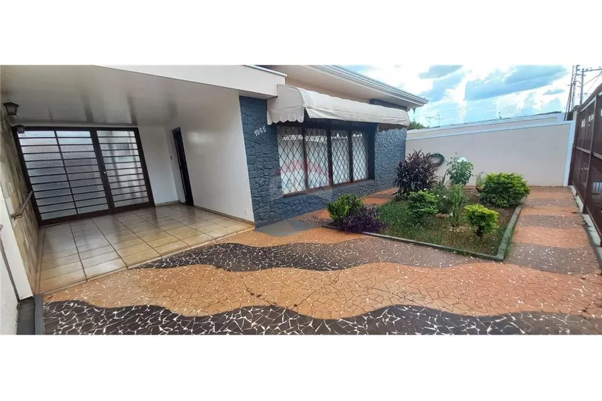 Foto 1 de Casa com 4 Quartos à venda, 202m² em Vila Santana, Araraquara