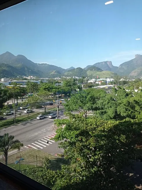 Foto 1 de Sala Comercial para venda ou aluguel, 30m² em Barra da Tijuca, Rio de Janeiro