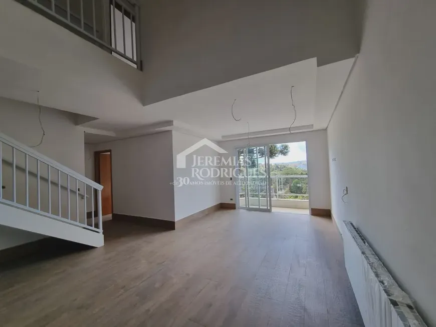 Foto 1 de Apartamento com 3 Quartos à venda, 140m² em Jardim do Embaixador, Campos do Jordão