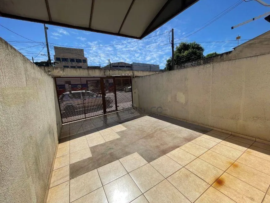 Foto 1 de Casa com 1 Quarto para alugar, 50m² em Jardim Dos Alpes I, Londrina