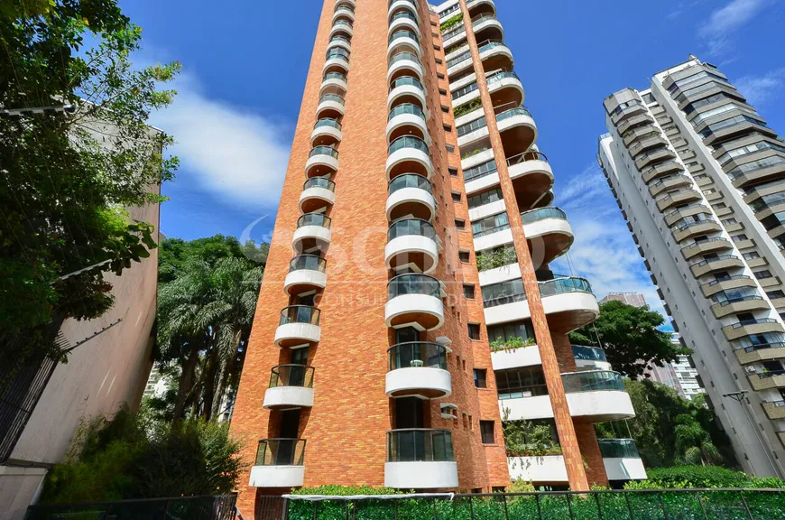 Foto 1 de Apartamento com 3 Quartos à venda, 236m² em Morumbi, São Paulo