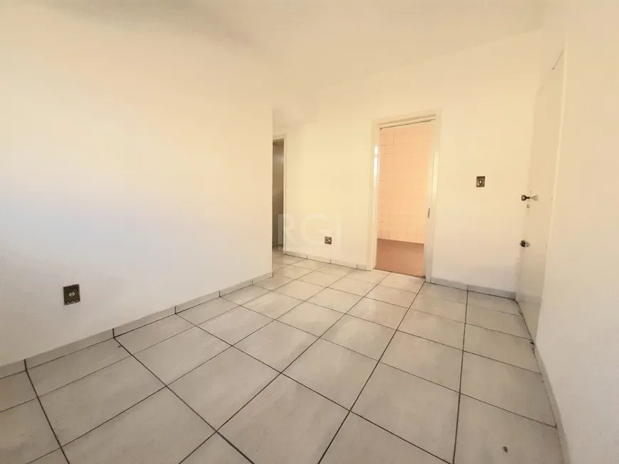 Foto 1 de Apartamento com 2 Quartos à venda, 48m² em Camaquã, Porto Alegre