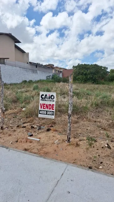 Foto 1 de Lote/Terreno à venda, 800m² em Candelária, Natal