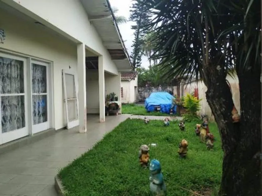 Foto 1 de Fazenda/Sítio com 3 Quartos à venda, 160m² em Vila Loty, Itanhaém