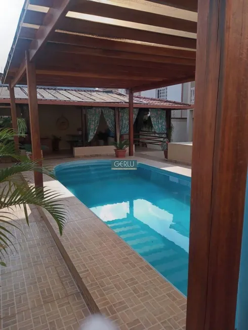 Foto 1 de Casa com 3 Quartos à venda, 331m² em Guaruja, Betim