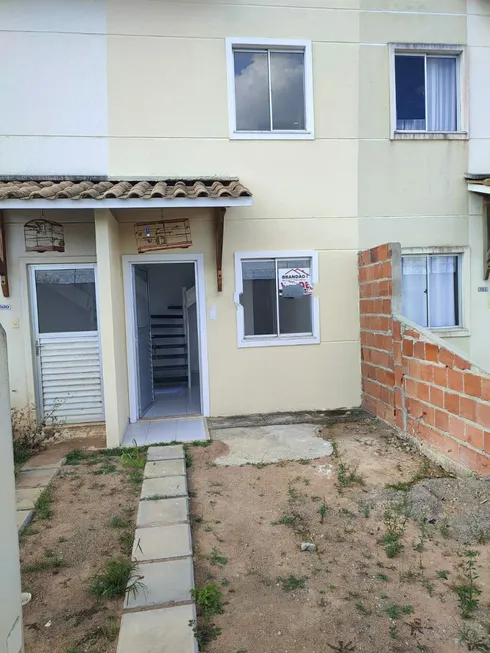 Foto 1 de Casa de Condomínio com 2 Quartos à venda, 49m² em Papagaio, Feira de Santana