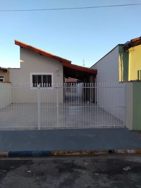 Foto 1 de Casa com 2 Quartos à venda, 110m² em Centro, Pereiras