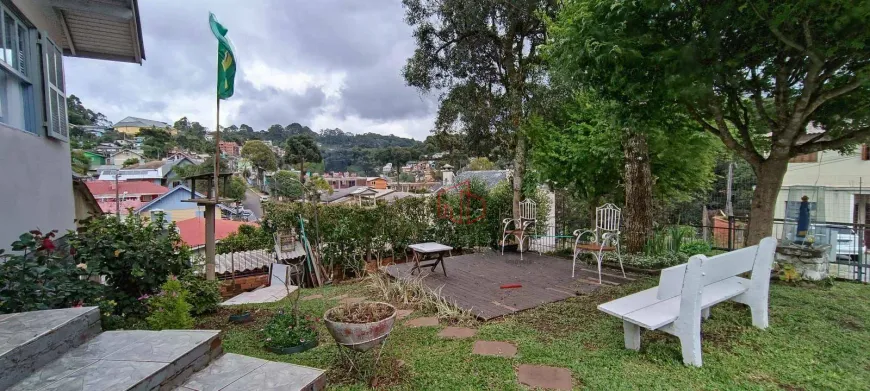 Foto 1 de Casa com 5 Quartos à venda, 140m² em Dutra, Gramado