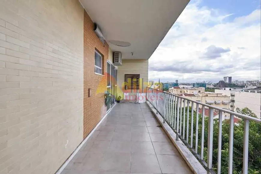 Foto 1 de Apartamento com 2 Quartos à venda, 100m² em Estacio, Rio de Janeiro