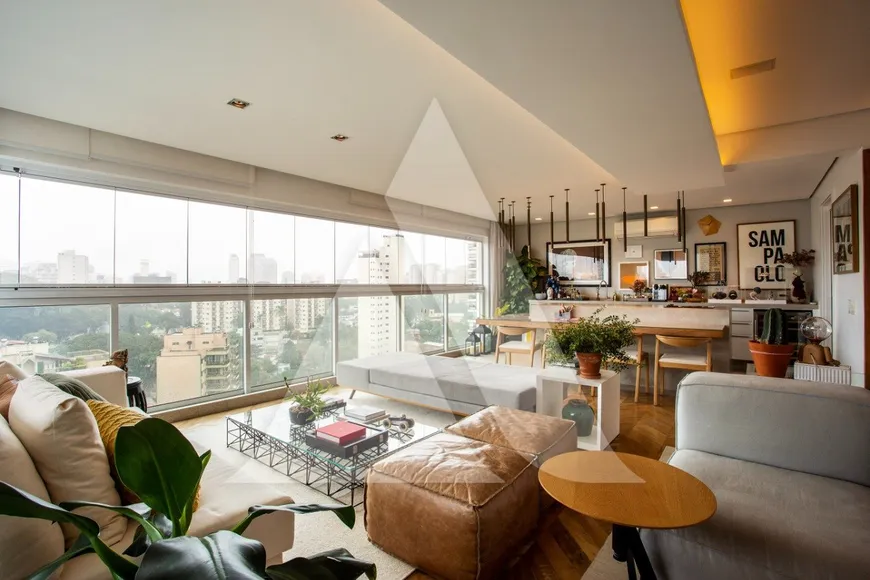 Foto 1 de Apartamento com 3 Quartos à venda, 198m² em Vila Mariana, São Paulo