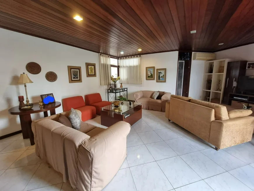 Foto 1 de Casa com 3 Quartos à venda, 277m² em Capim Macio, Natal