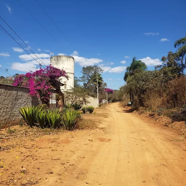 Foto 1 de Lote/Terreno à venda, 1000m² em Recando do Lago Azul, Mateus Leme