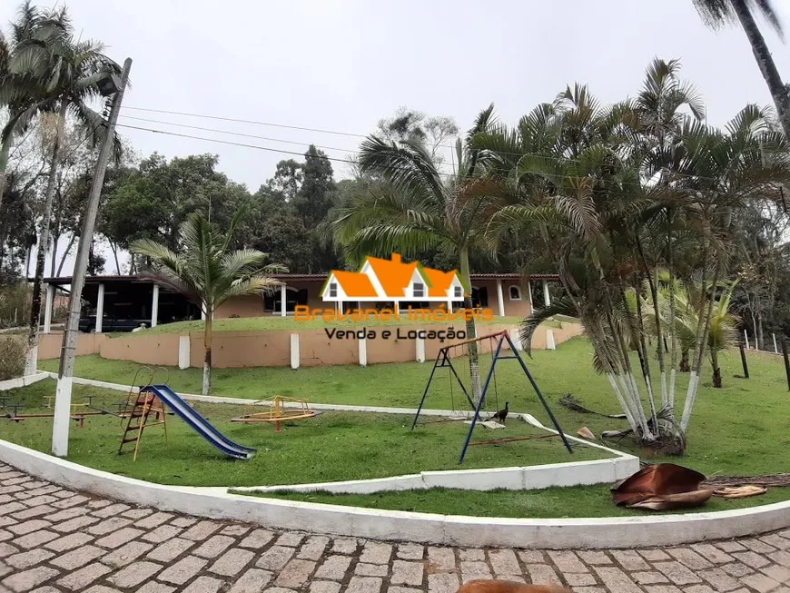 Foto 1 de Fazenda/Sítio com 3 Quartos à venda, 300m² em Santa Clara, Jundiaí